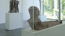 Museum Lothar Fischer, Ausstellungsraum mit Skulpturen Lothar Fischers | Bild: Joachim Lindner